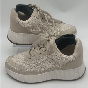 DV by Dolce Vita Fredi Sandstone Crochet Upper Stylish Sneakers Women Size 7.0